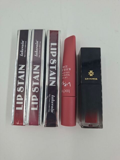 Lot de 4 encres à lèvres et 4 rouges à lèvres Lipstain n°1.. Vulbens (74)