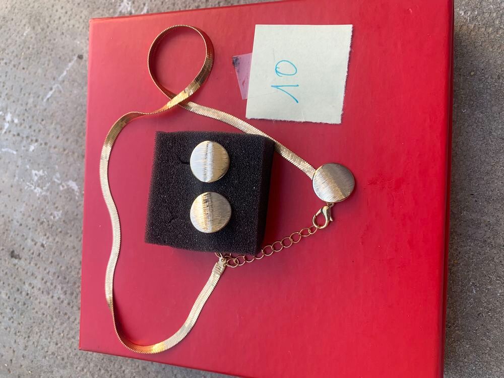 Parure Acier Inoxydable Collier + Boucles d'oreilles Dor&eacute;es Bijoux et montres