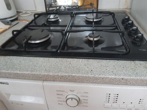 Un 4 feux  a gaz ... 39 Paris 20 (75)