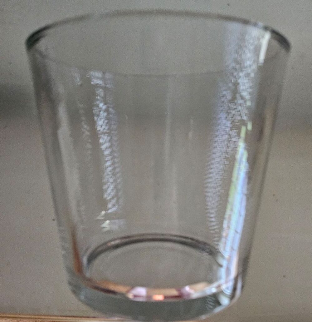 Pot ( vase ) en verre epais Décoration