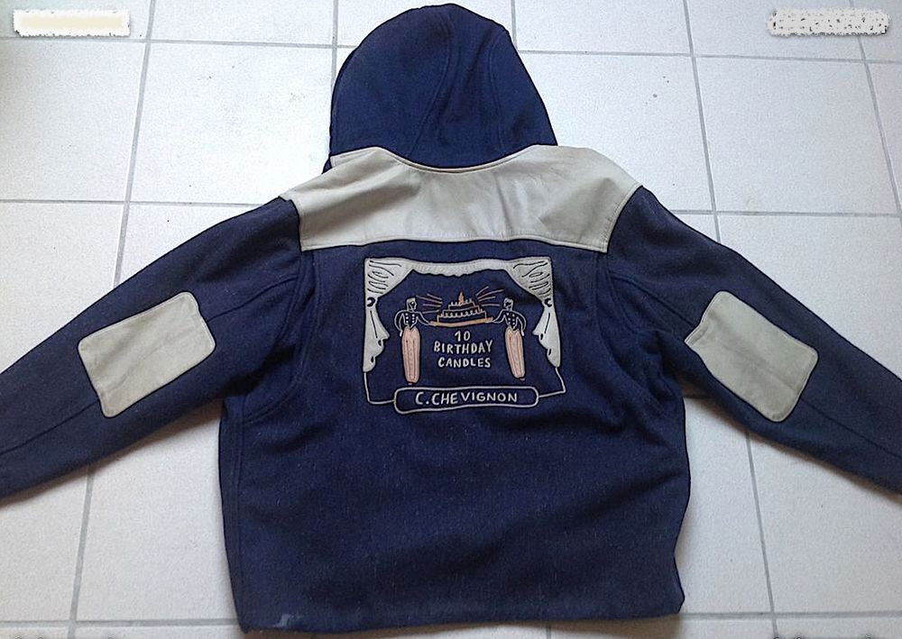 DUFFLE COAT CHEVIGNON TAILLE XL
Vêtements