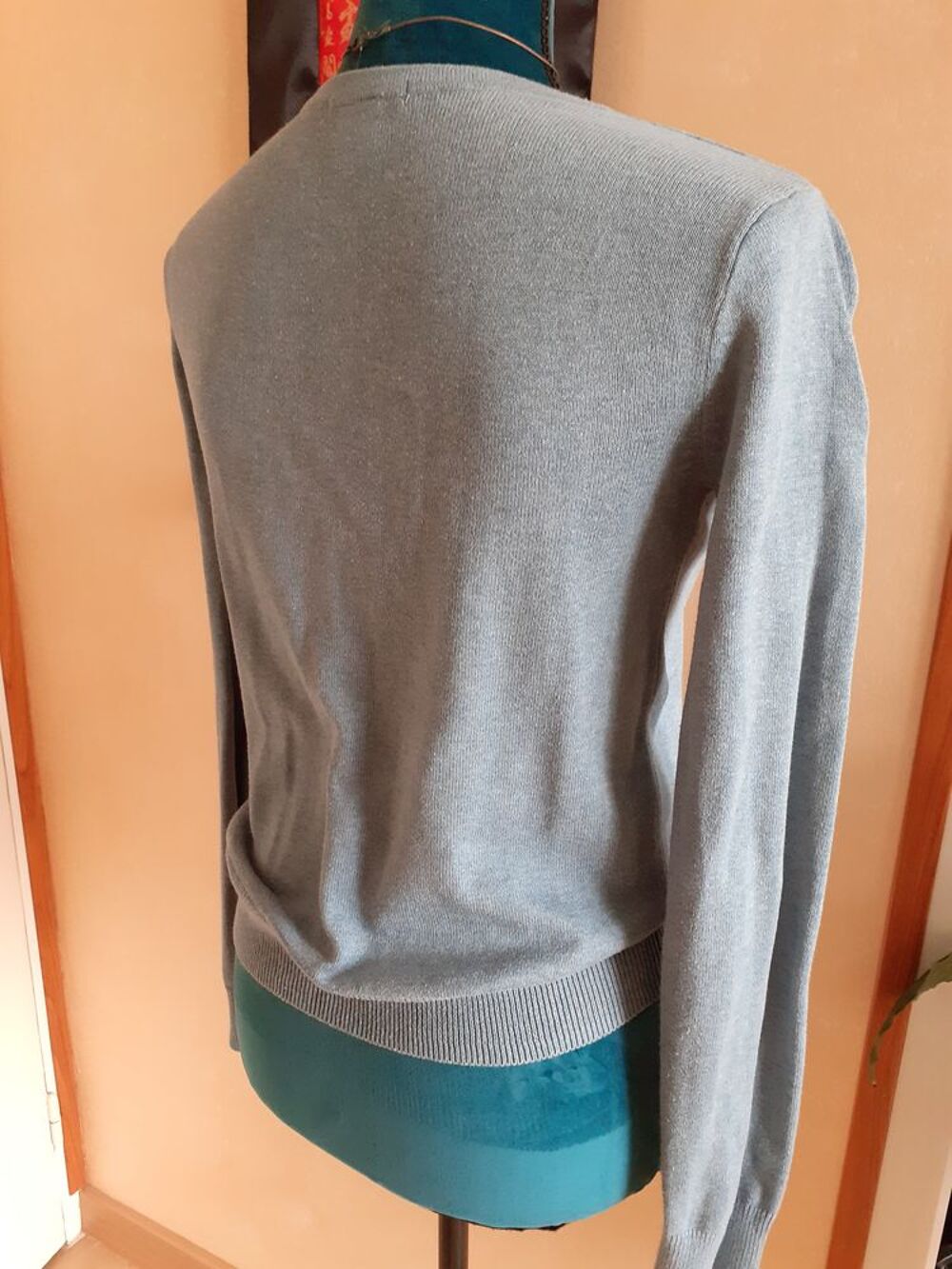 Gilet bleu clair &agrave; boutons - H et M - Taille S Vêtements