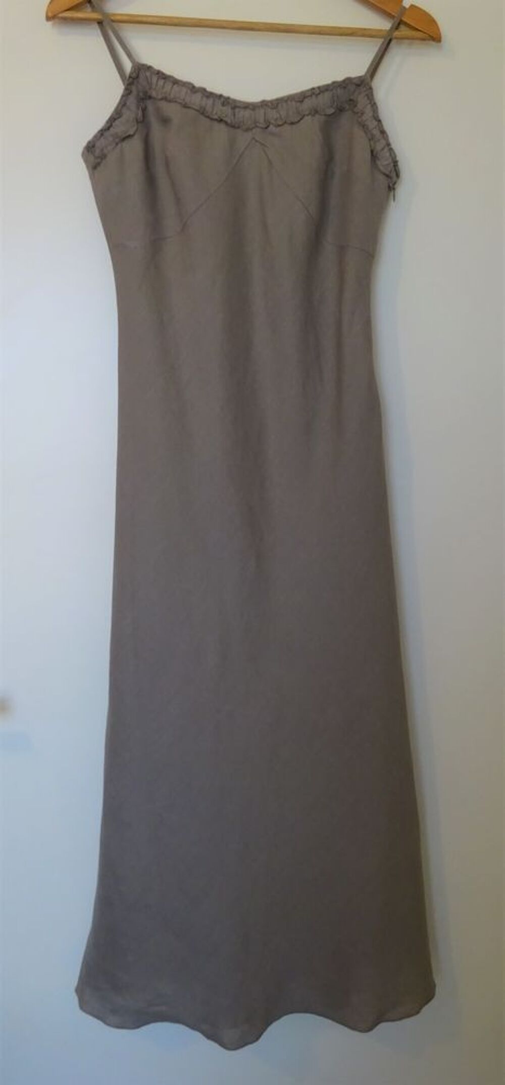Robe longue taupe 38 Vtements