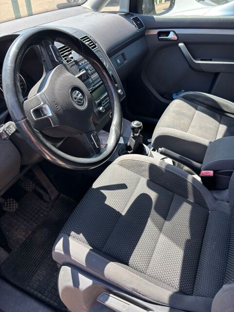 Volkswagen Touran 1.6 TDI 105 FAP BlueMotion Confortline 2012 occasion Saint-&Eacute;tienne-du-Rouvray 76800