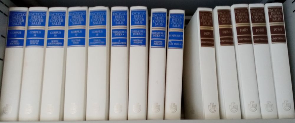 Encyclopedia Universalis Livres et BD