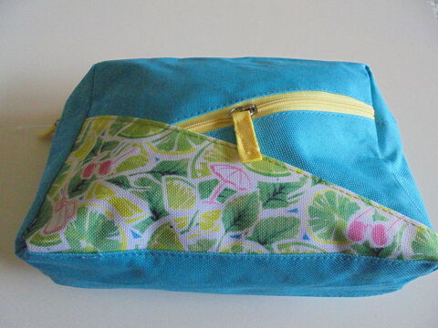Trousse toilette turquoise (40) 3 Tours (37)