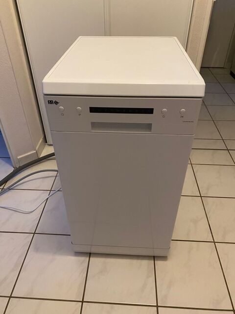 Lave-vaisselle  120 Chasseneuil-du-Poitou (86)