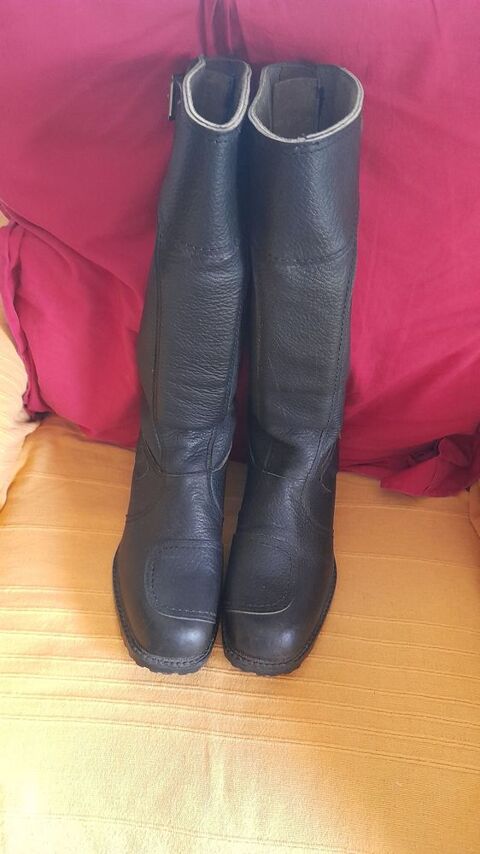 Botte de moto Ch�lons-en-Champagne (51)