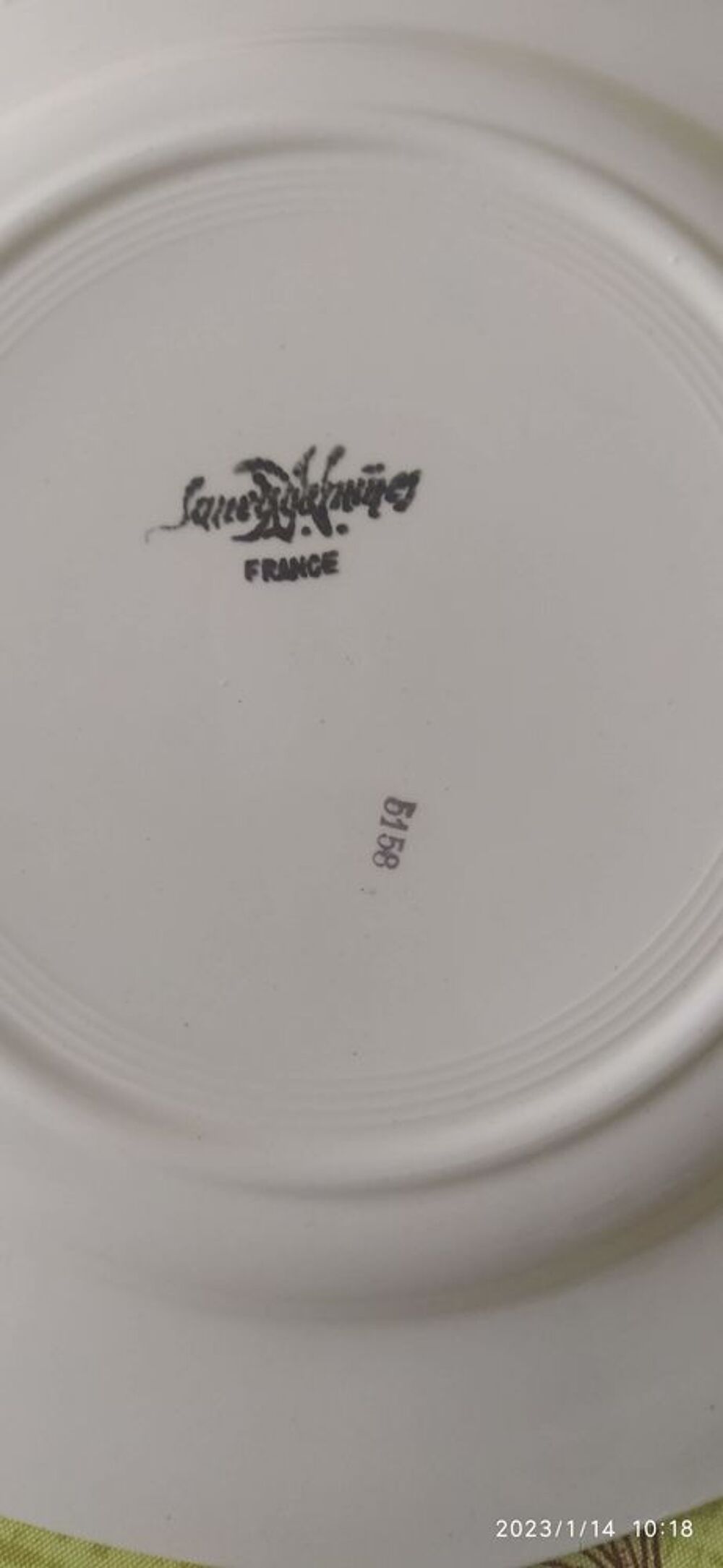 SERVICE DE VAISSELLE VINTAGE Décoration