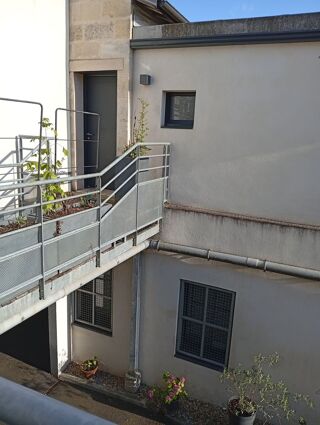  Appartement à louer 5 pièces 103 m²