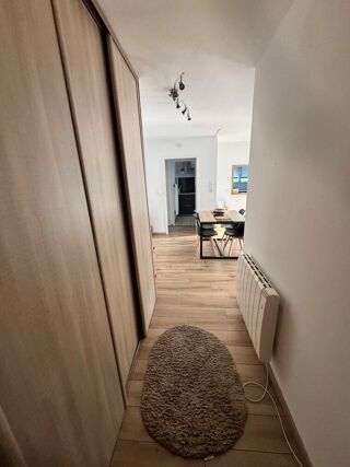  Appartement à louer 4 pièces 80 m²