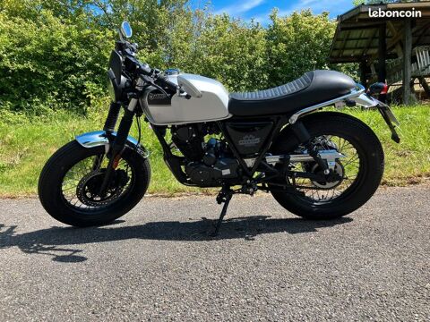 Moto BRIXTON CROMWELL 2023 occasion Sciez 74140