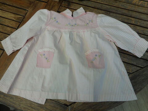 Blouse raye rose et blanche 4 ans 8 Nieuil-l'Espoir (86)