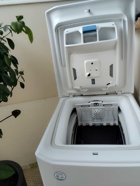 lave-linge TOP CANDY  CSTG smart Inverter 8 kg Induction 230 Pau (64)