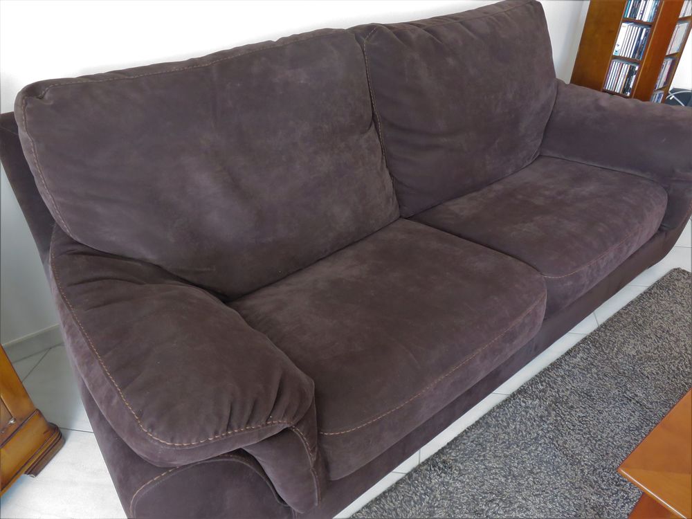 Canap&eacute; 3 places + fauteuil 
Meubles
