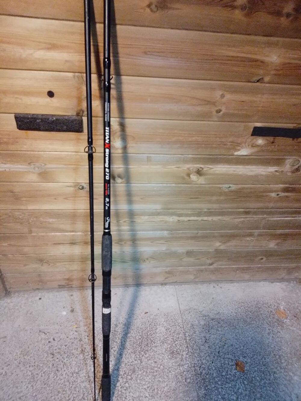Canne au lancer Fisfishing 2 m 70 tbe 
Vendue 25 euros Sports