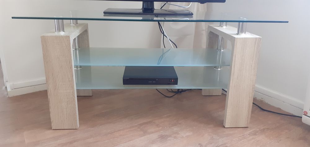 TABLE VERRE TELEVISION Meubles