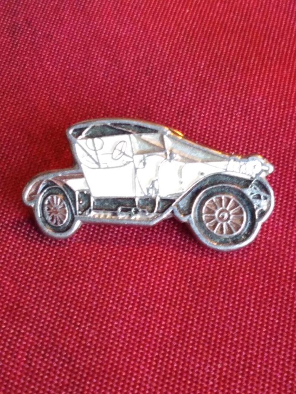 Pin's voiture Delage 1913 