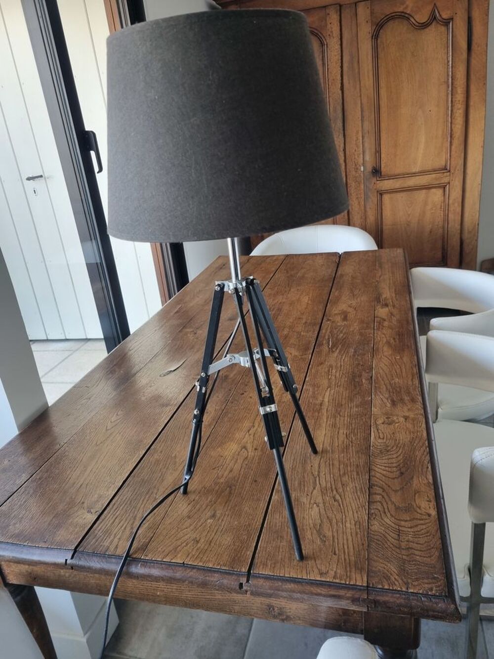 Lampe &agrave; poser Meubles