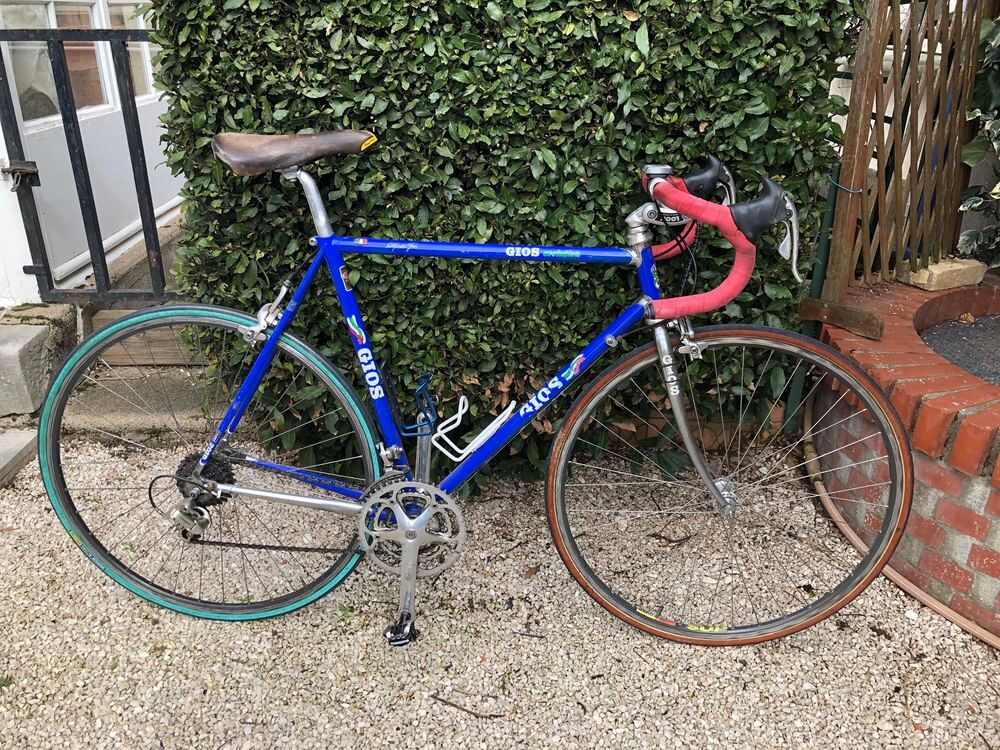 v&eacute;lo GIOS COMPACT mont&eacute; Campagnolo Record Vélos