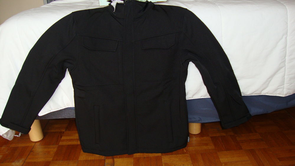 veste softshell noire neuve Vêtements
