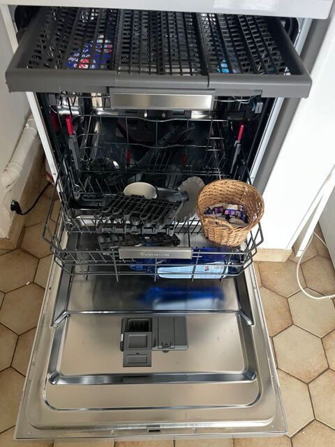 Lave-vaisselle Bon tat. 220 Melun (77)