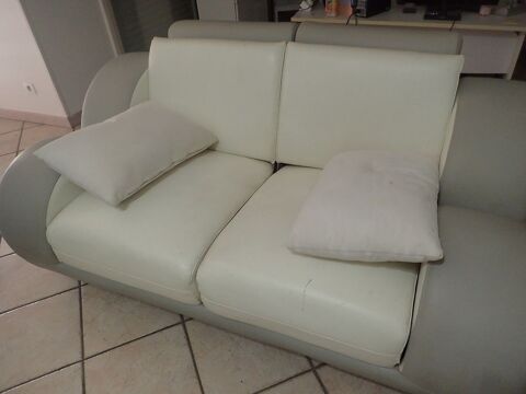 Canape 2 places + fauteuil Ambérieu-en-Bugey (01)