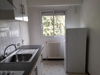  Appartement à louer 1 pièce 32 m²