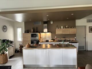Appartement 4 pièces 140 m² · à Fort-de-France · 140 m² · 415 000 €