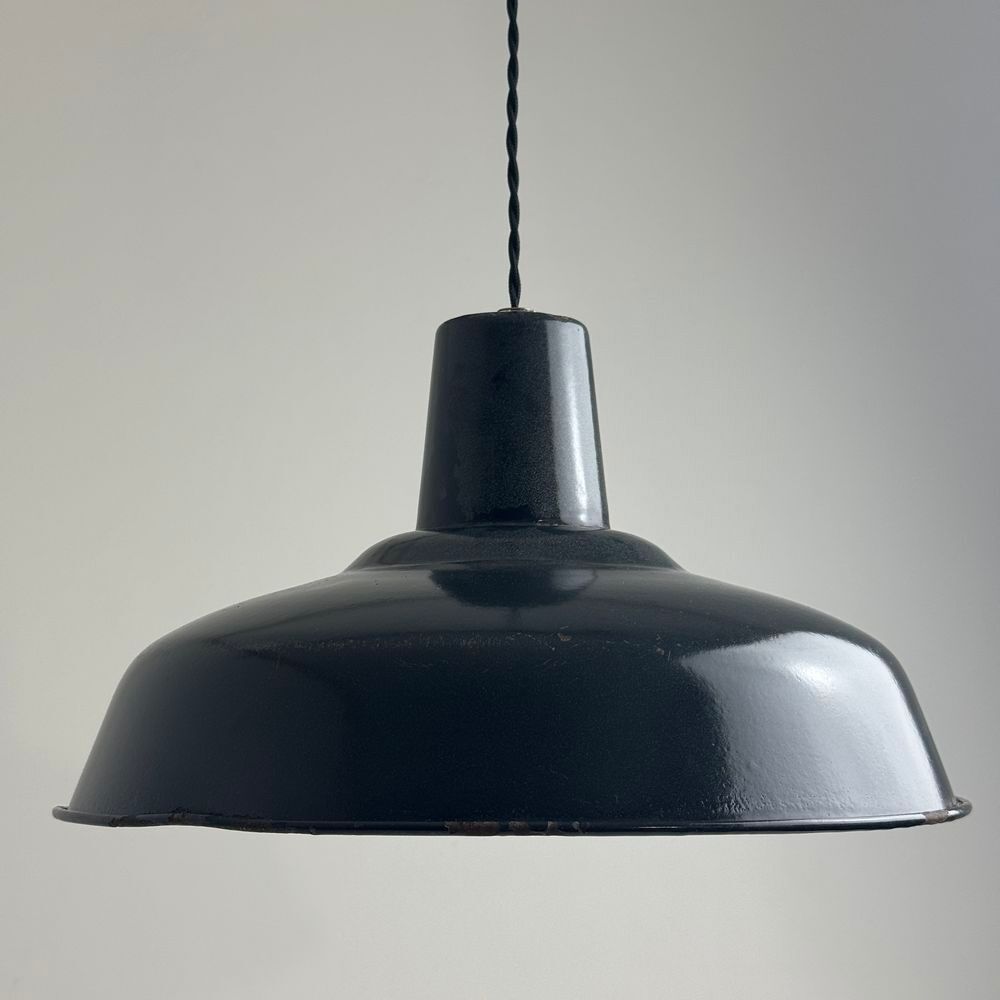 ANCIENNE SUSPENSION D'ATELIER INDUSTRIEL EMAILLEE 35,5 CM Décoration
