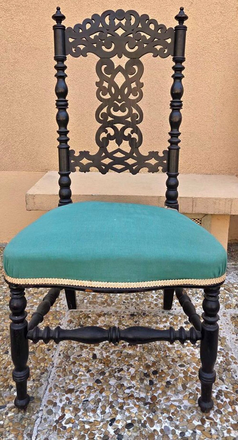 Chaise prie dieu en tissu et bois Meubles