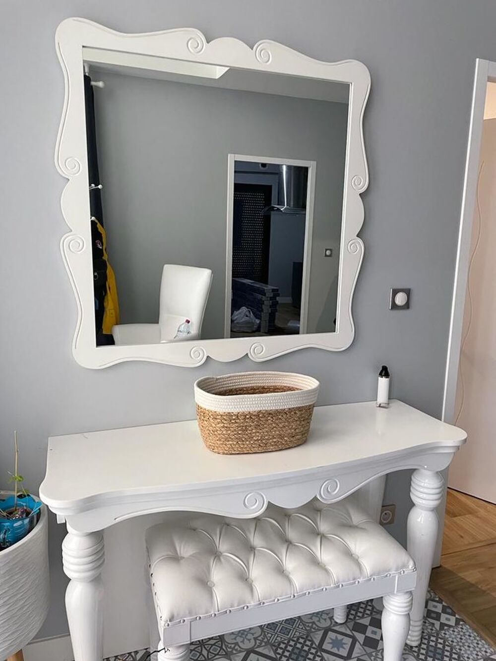 Meuble
3 pi&egrave;ces 
Miroir 
Banc
Console Meubles