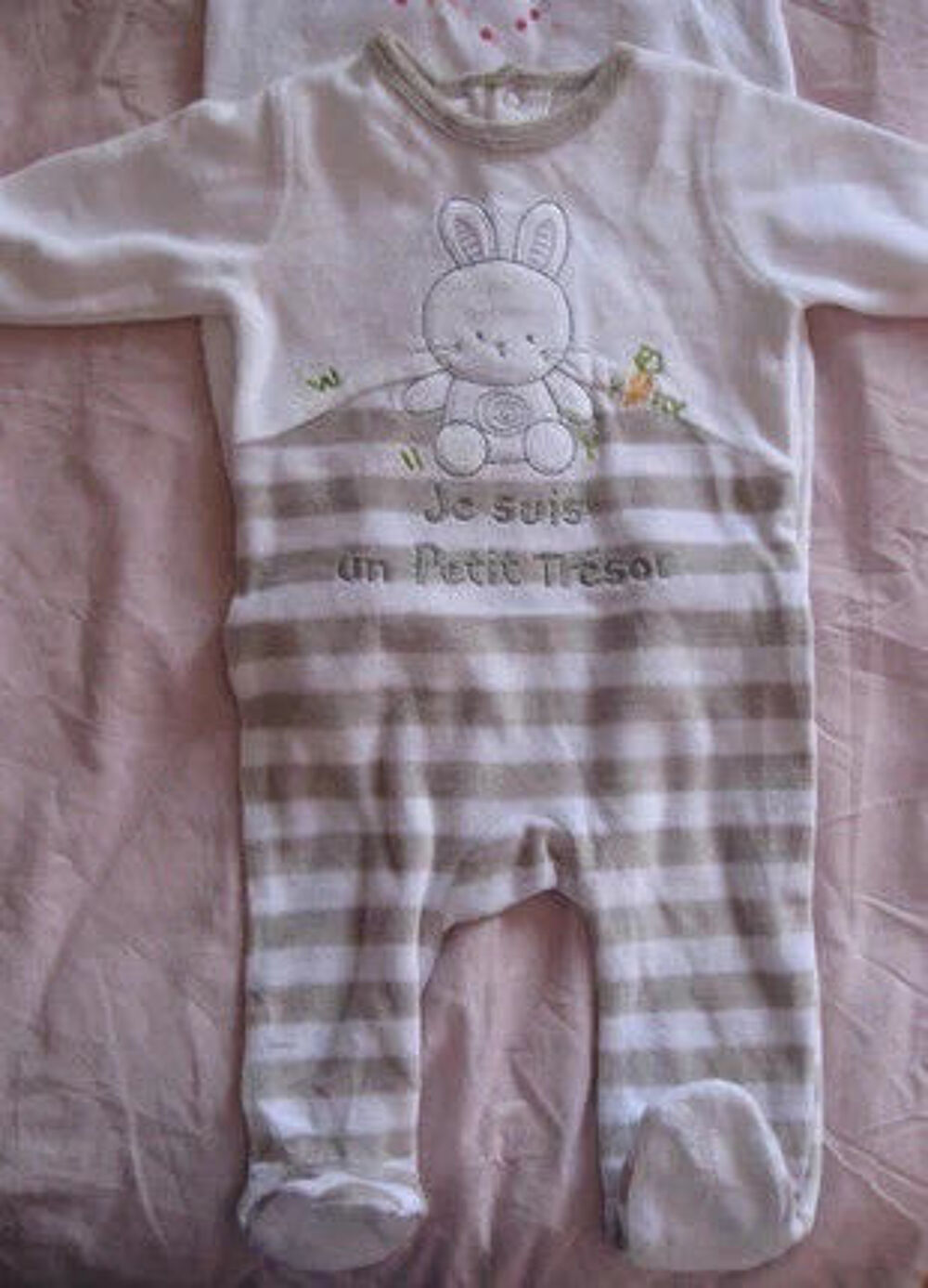 3 Dors-Biens neuf + Cadeau Vtements enfants