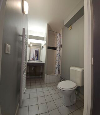  Appartement � louer 1 pi�ce 28 m� Lyon
