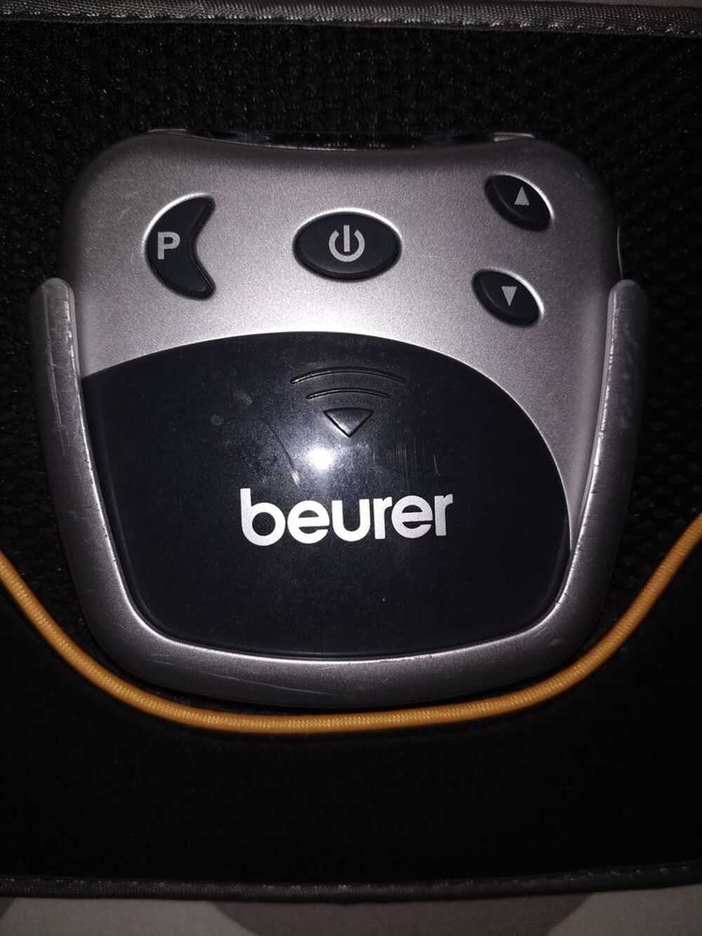 Ceinture d'&eacute;lectrostimulation BEURER comme neuve Sports