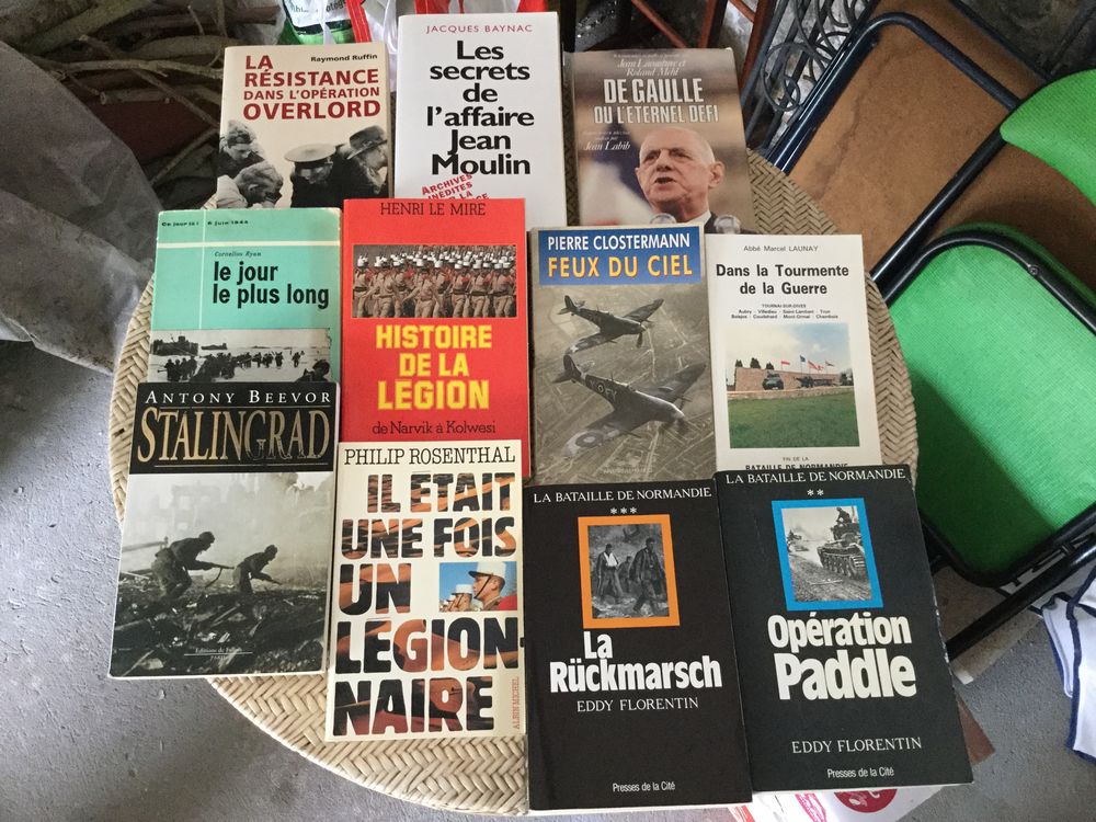 NORMANDY 44 Livres et BD