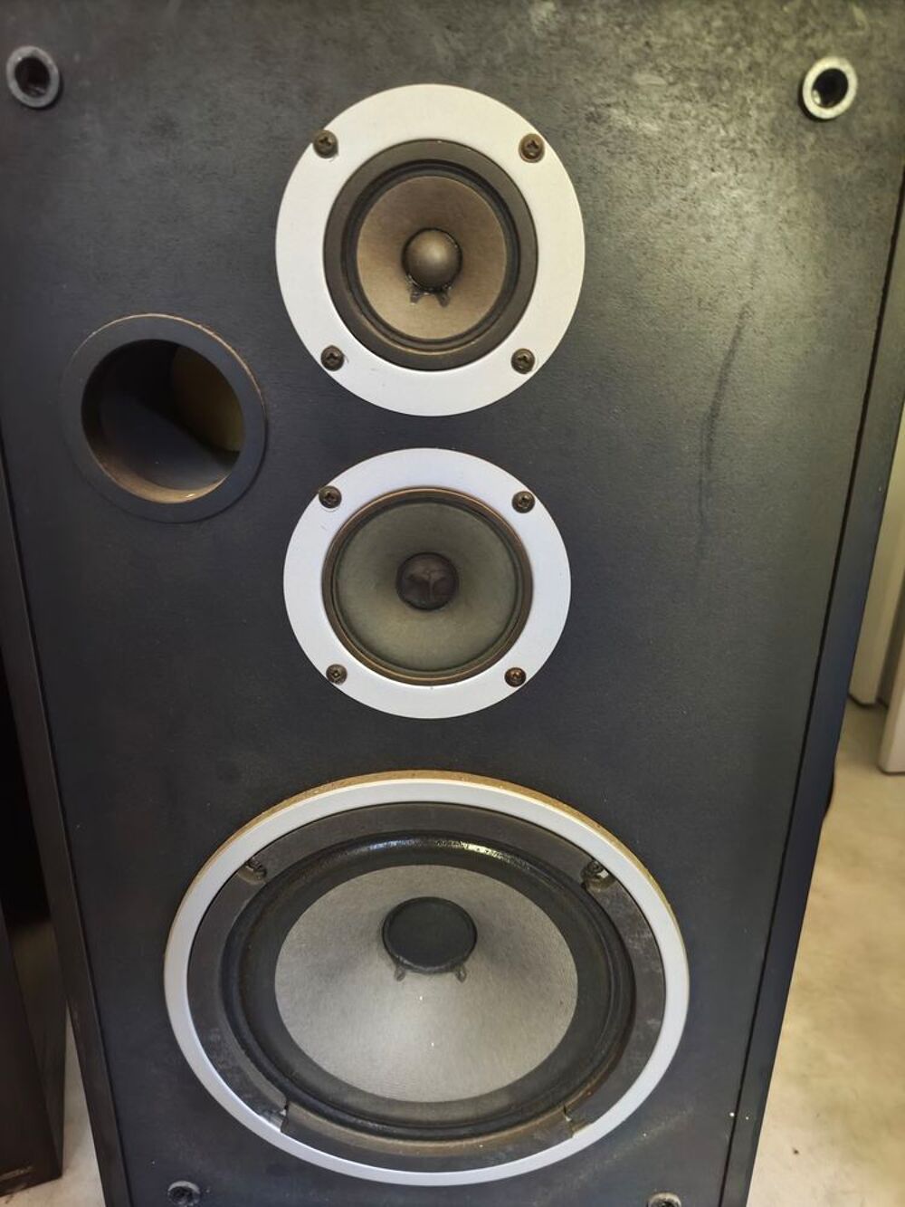 Enceintes hi-fi noires Audio et hifi