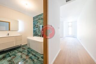  Appartement � vendre 4 pi�ces 160 m�