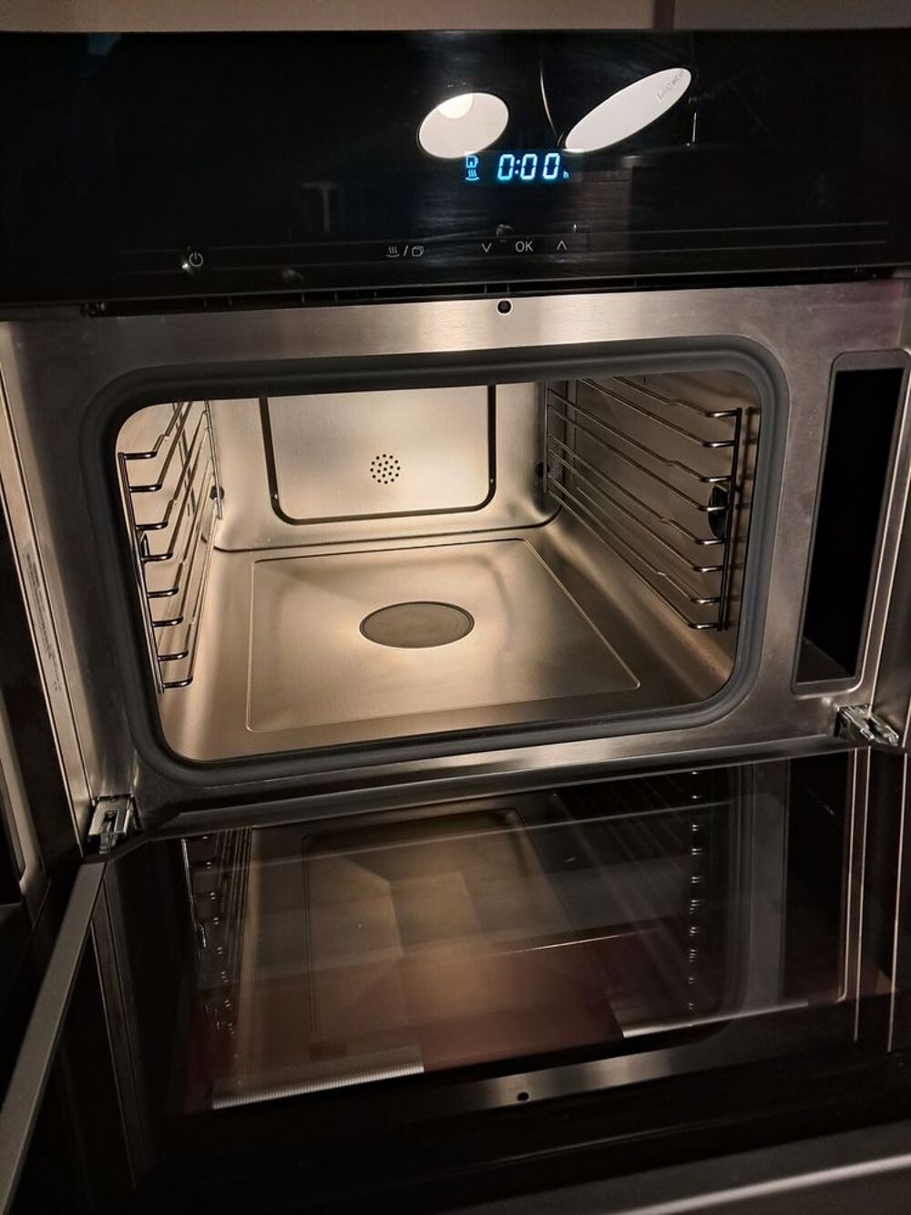 Four encastrable vapeur MIELE DG 2740 Inox/CleanSteel Electroménager