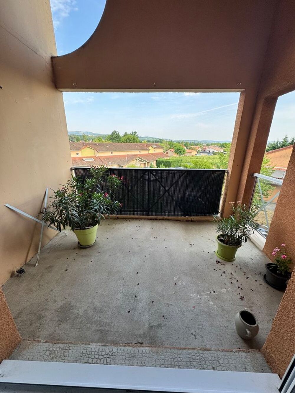 Location Appartement Appartement T4 proche centre Crèches sur Saône Crêches-sur-saône