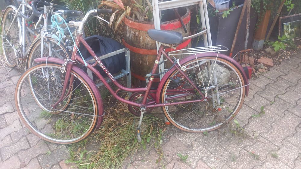 ancien v&eacute;lo Vélos