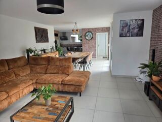 Vente Maison Maison 152 m2 sur terrain de 1077 m2. A La Motte 22600 La motte