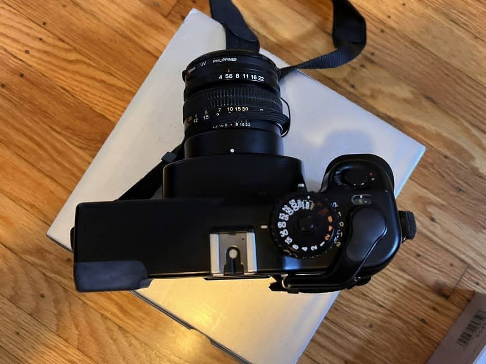 Appareil photo t&eacute;l&eacute;m&eacute;trique moyen format Mamiya 7 II Photos/Video/TV