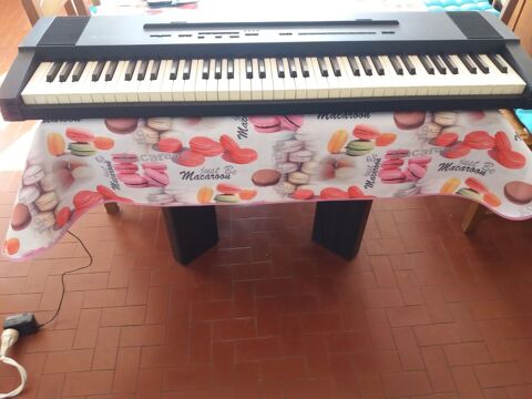 Piano Roland EP 75 DIGITAL 450 Draguignan (83)