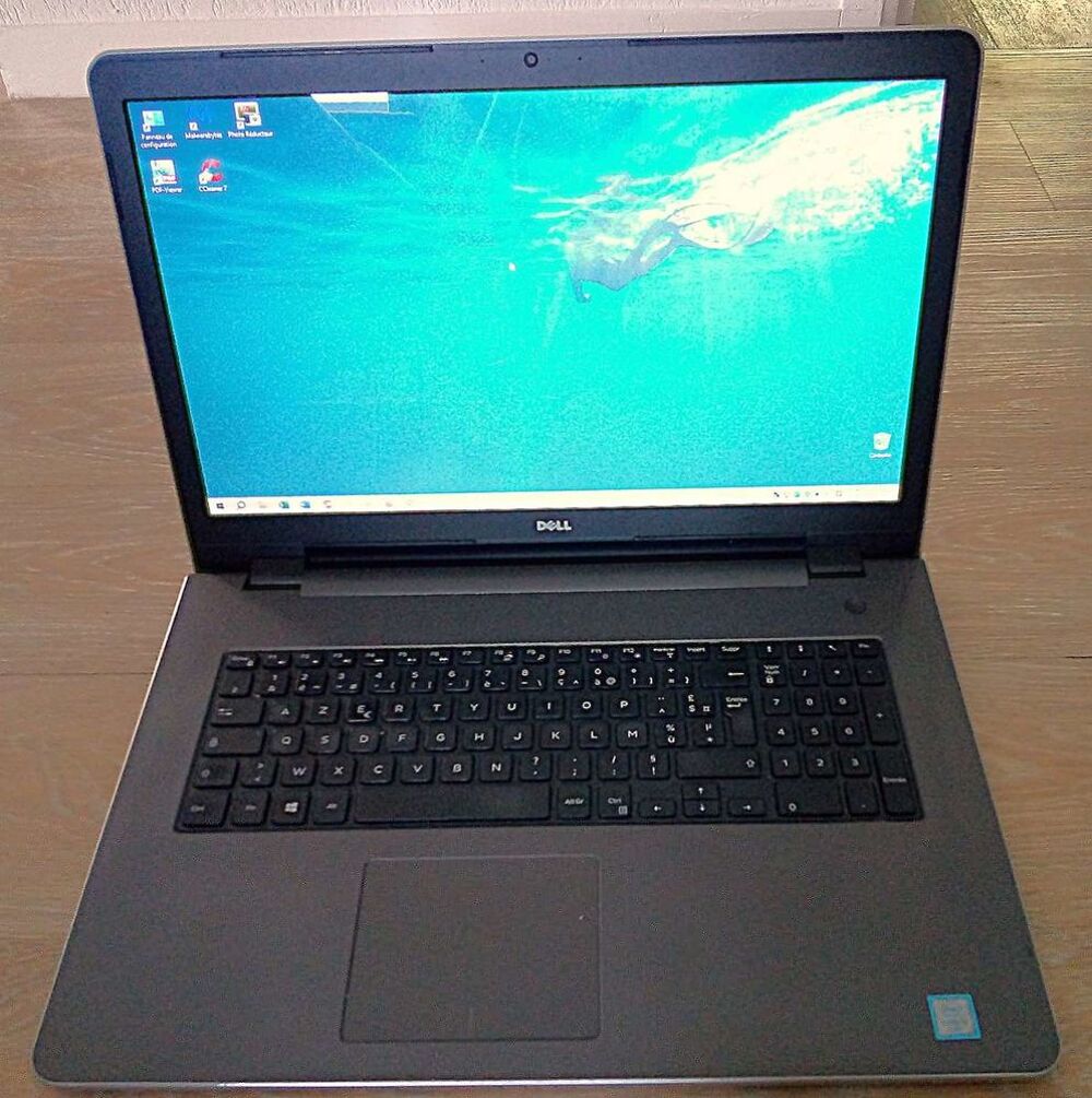 Ordinateur portable Dell 17 s&eacute;rie 5000 Matériel informatique