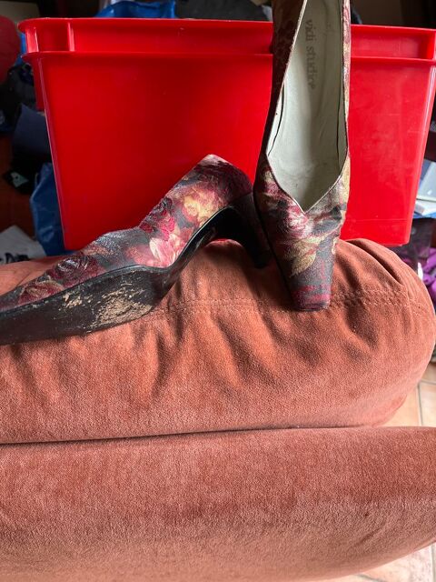 Escarpins tapisserie 13 Villiers-sur-Marne (94)