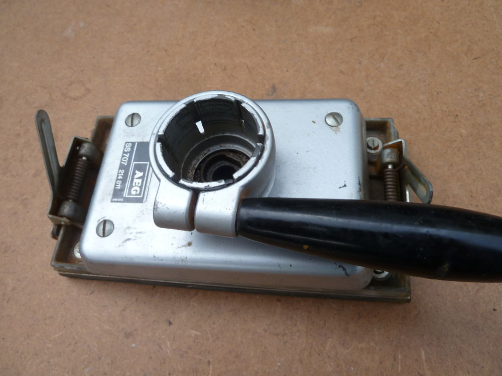 ponceuse vibrante adaptable Bricolage