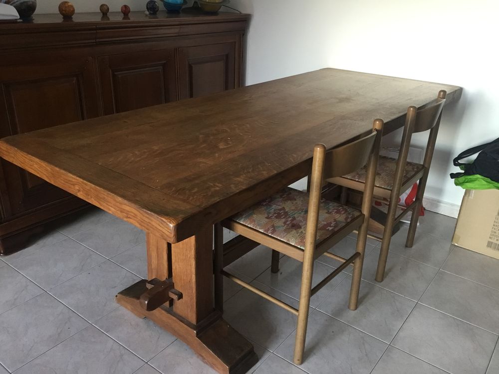 Table en ch&ecirc;ne Meubles