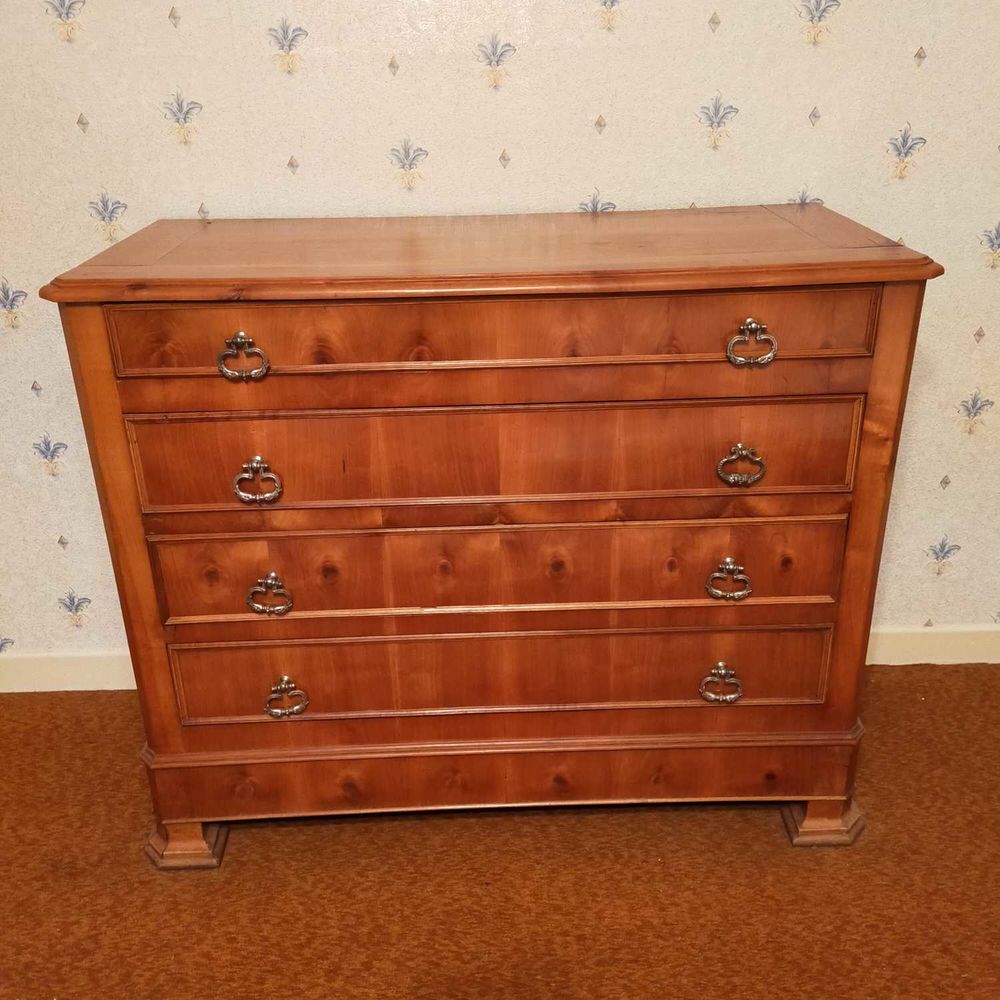 Commode ancienne bon &eacute;tat Meubles