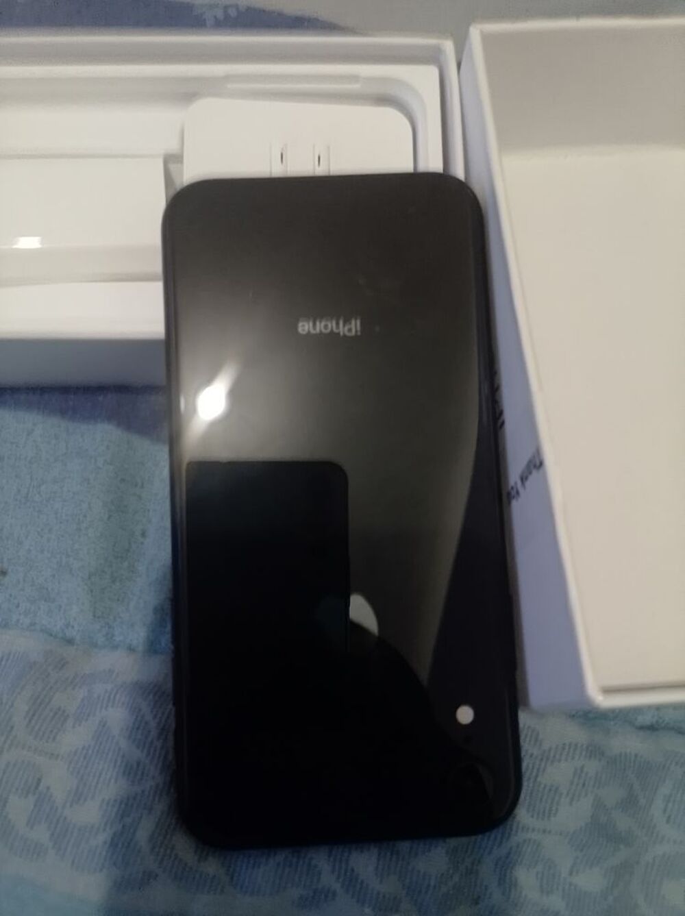 I phone xr Téléphones et tablettes